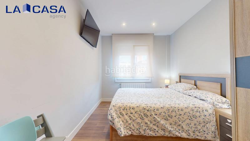 Foto c43dc0d8-467e-43ee-b643-621b11bc5baa. Flat with parking in San Pedro de Deusto - La Ribera Bilbao