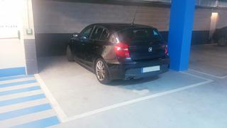 Parking voiture  Plaza garellano