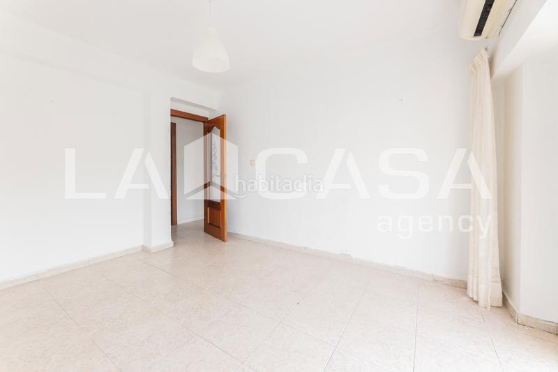 Foto b2f9894c-5559-491c-8a3d-738206ad50bf. Piso en El Grau Valencia