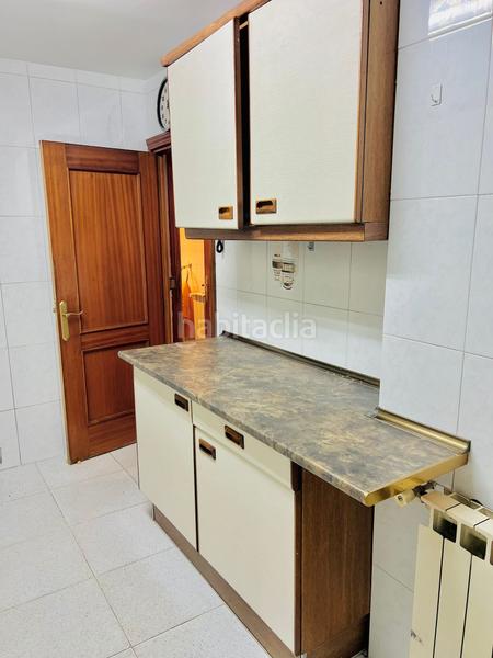 Foto b78f5f8e-8c56-4368-ac02-079605d4c157. Piso en Puerta del Ángel Madrid