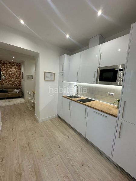 Foto ce5c33fa-0577-4e90-b2d5-4b5e74ac93a2. Pis amb calefacció a Embajadores-Lavapiés Madrid