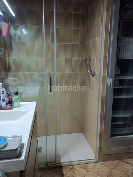 Foto a7704a04-4372-403e-b32d-3e81cf5c31bc. Pis amb aparcament a San Pedro de Deusto - La Ribera Bilbao