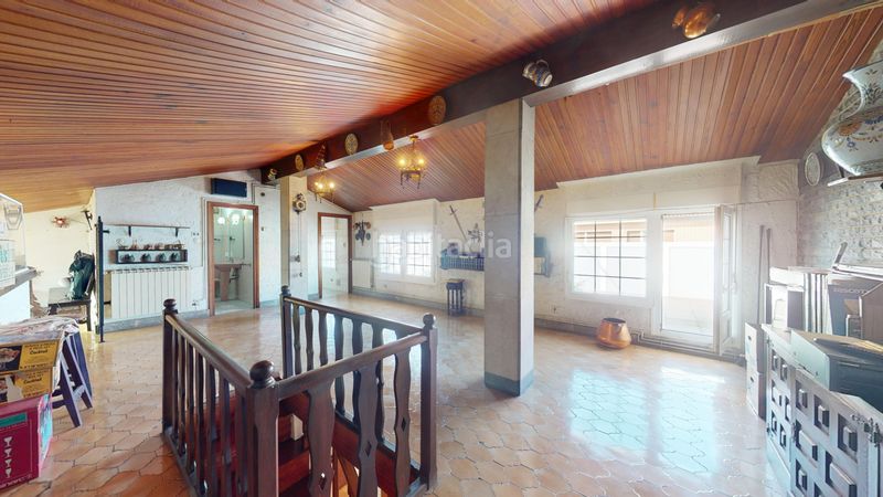 Foto 9084793a-18ad-41e7-91ec-5a226a69e61c. Dúplex amb calefacció a Centro Barakaldo