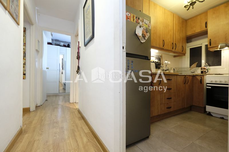 Foto a20ad411-fa9e-496e-b854-a87f055c6c5b. Pis a Turó de la Peira Barcelona