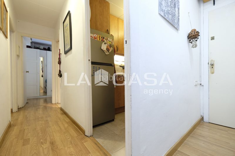 Foto da1b2462-ad85-468a-8c09-a26df7e52b84. Pis a Turó de la Peira Barcelona