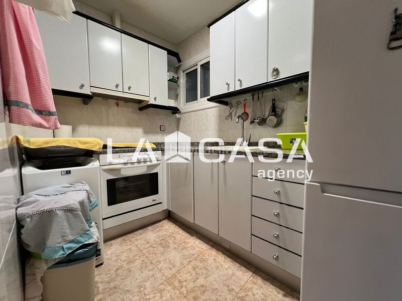 Foto f02fece2-6cc9-46e7-a725-b97afec2e831. Pis a Roquetes Barcelona