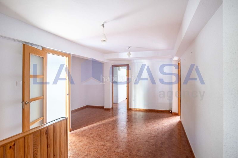 Foto 975876e5-a5d0-4f5f-9536-162cbcebd7ee. Piso en Juan XXIII - Rochelambert Sevilla