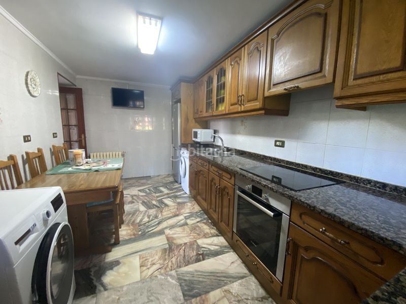 Foto 5d2c3225-da12-4c6e-80fb-3e23be0c3211. Casa adosada en Kalero-Basozelai Basauri