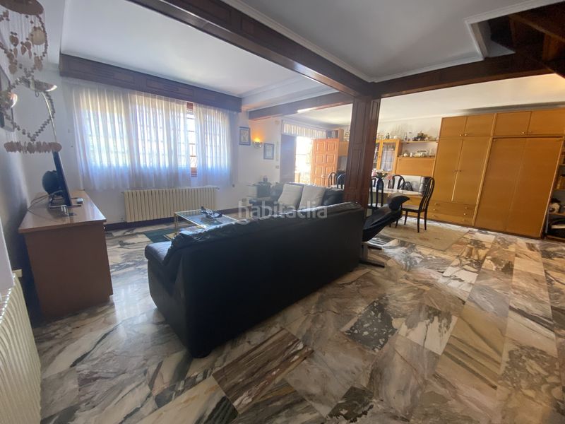 Foto e3047d6e-fd20-4a8c-baca-b9a7e400f3e7. Casa adosada en Kalero-Basozelai Basauri