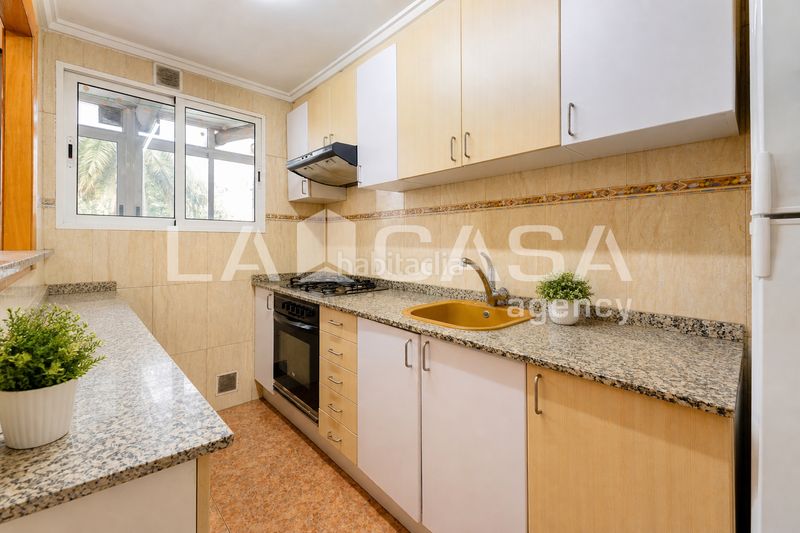Foto 0db5b98c-7286-4e82-911c-619fdff4a410. Pis a Trinitat Valencia