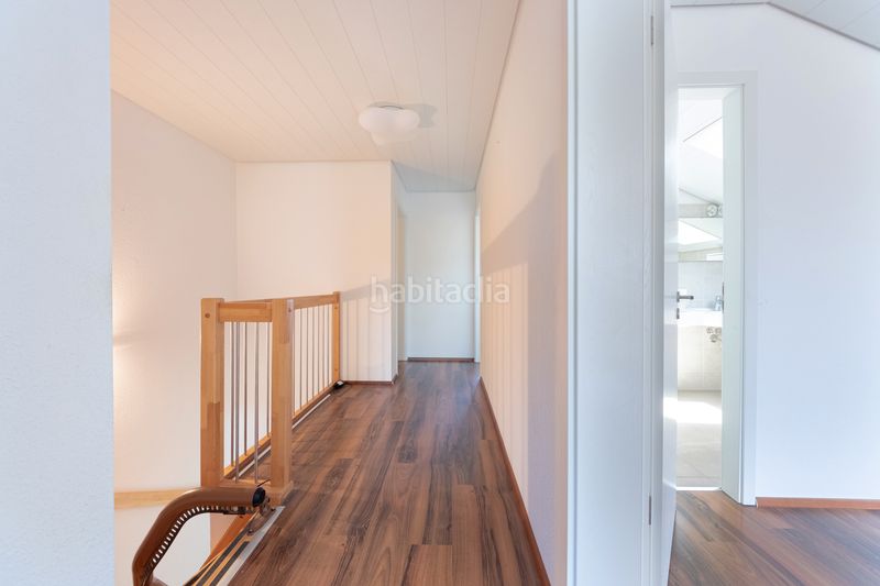 Foto c9effb3f-b62e-4b18-aa79-40a169233e4f. Casa amb calefacció aparcament a Sopela