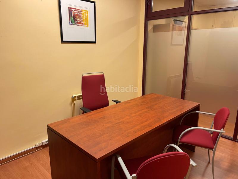 Foto ae26d305-73f5-424d-bc64-66dd14313972. Location bureau dans Abandoibarra - Guggenheim Bilbao