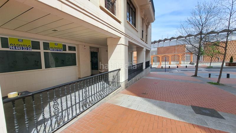 Foto c938dbf9-336d-4b9c-9f54-f405993cb2ee. Alquiler local comercial en Iralabarri Bilbao