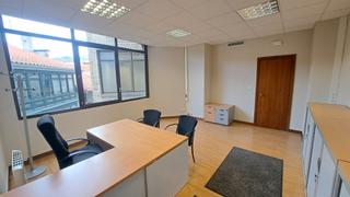 Ufficio in Colón de Larreátegui Kalea