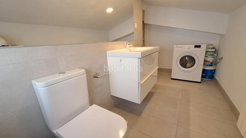 Foto e8a4028d-a2ed-45d8-a530-5a075fb763b7. Dachwohnung mit heizung in Casco Viejo Bilbao