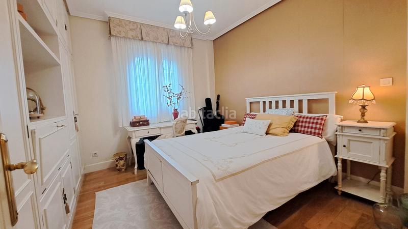 Foto 45033619-e7f8-42e9-8185-a110d3fc156f. Etagenwohnung mit heizung in Zona Indautxu Bilbao