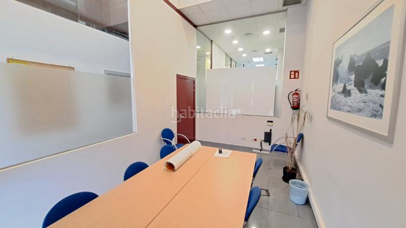 Foto d5f670ca-6acd-4fdb-b306-dba3f22cb816. Alquiler local comercial en rafaela ybarra kalea 10 en Bilbao