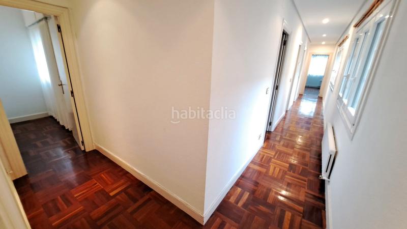 Foto 1f4145dd-e514-4b34-8dcf-5bb4ae0cffe8. Location appartement avec chauffage parking dans Abandoibarra - Guggenheim Bilbao