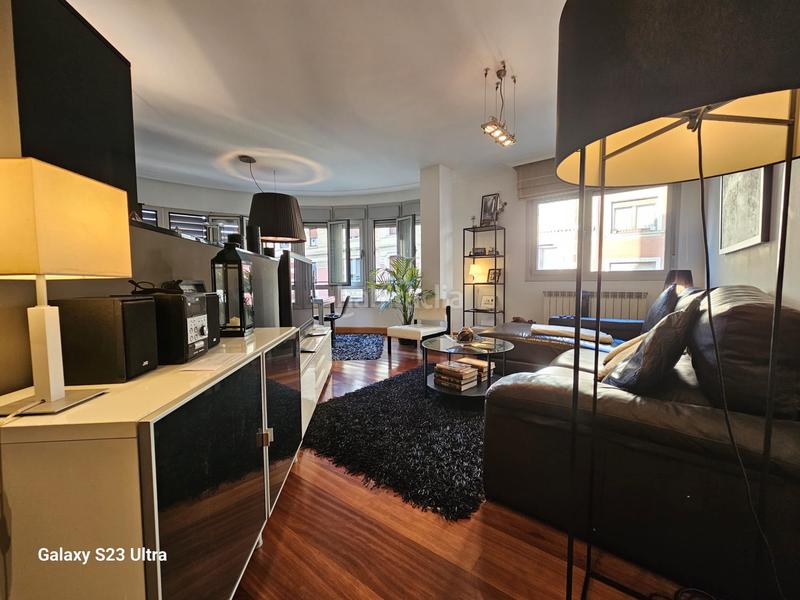 Foto 5af2cf4b-6875-4f27-b5b2-dae1a1098c29. Apartament amb calefacció aparcament a Alhóndiga Bilbao