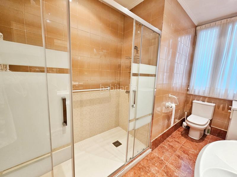 Foto c3f49c85-7acc-43eb-8929-7f0867943a44. Etagenwohnung mit heizung in Zona Indautxu Bilbao