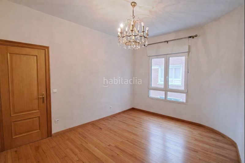 Foto 094b0a1f-0a65-4df0-b983-fbd9b8f1122b. Piso en Ametzola Bilbao
