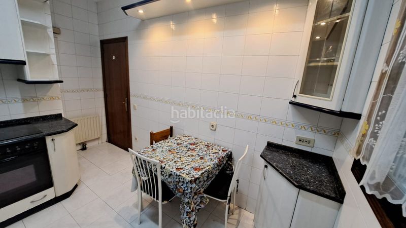 Foto 033a3600-e436-485b-b42b-ba90dbd3db5a. Piso en Zabalburu Bilbao