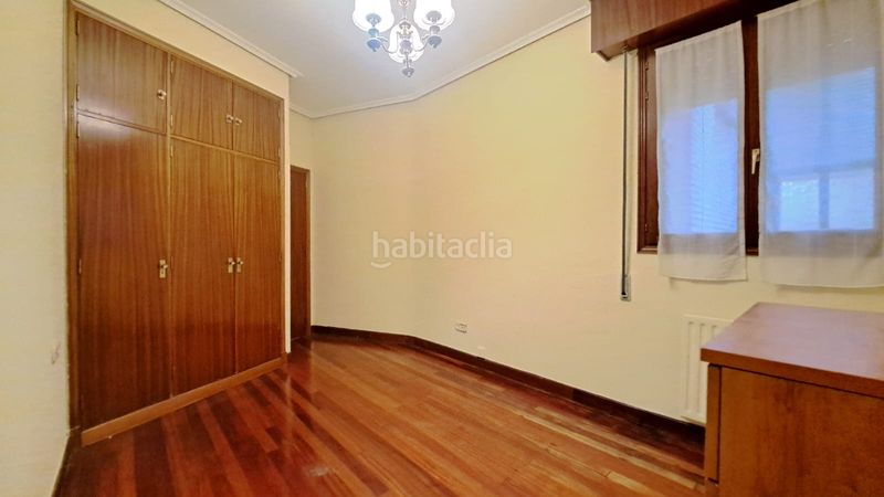 Foto a5d3484e-5a96-45c0-8663-d89ae90363d5. Piso en Zabalburu Bilbao