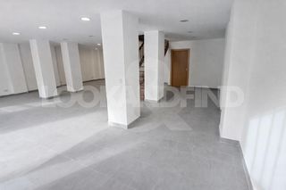 Local Comercial a Avenida ZUMALAKARREGI
