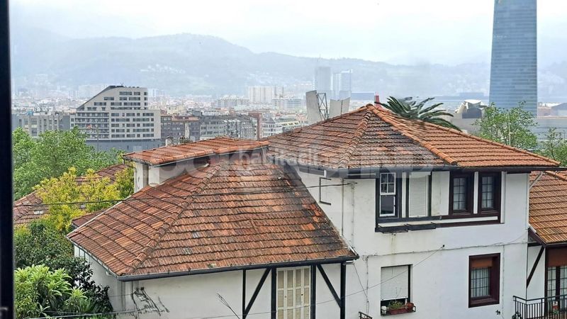 Foto 30277db8-5330-4ec9-9462-99a7a1b0a1f2. House with heating in Matiko - Ciudad Jardín Bilbao