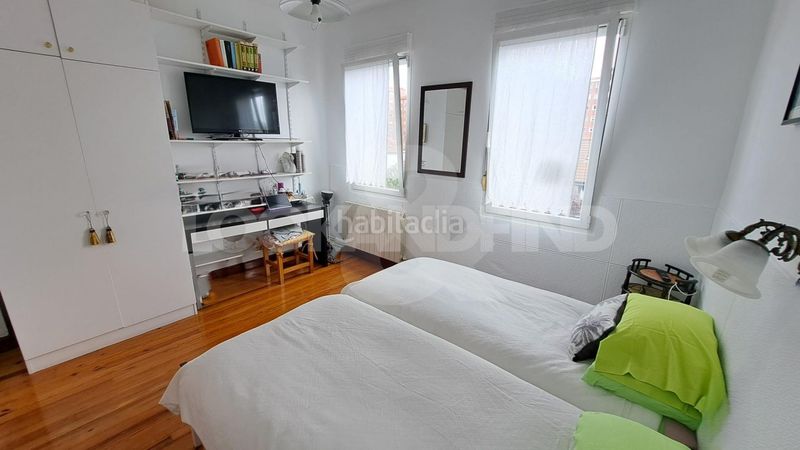 Foto dc4409c7-6015-4438-bbea-2376fc419e31. House with heating in Matiko - Ciudad Jardín Bilbao