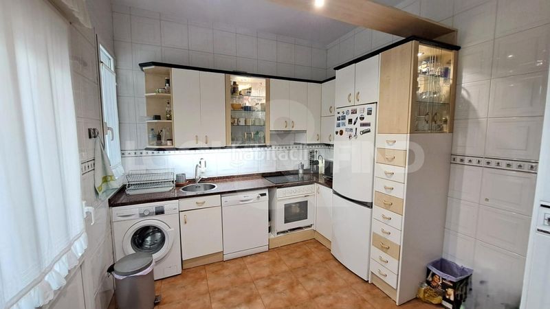 Foto f79c206f-b1ac-4db5-9781-75011a0b8419. House with heating in Matiko - Ciudad Jardín Bilbao