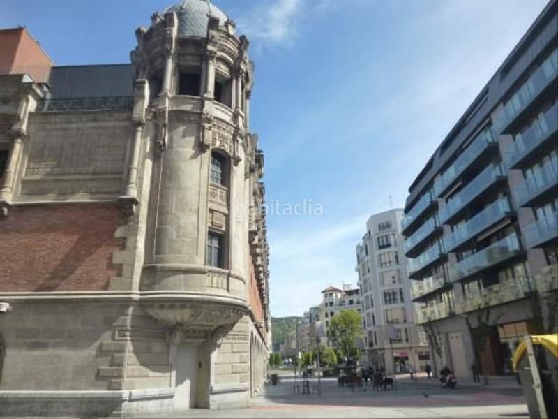 Foto d27a41e8-0bf3-495f-a622-ea46fe41aff2. Local comercial a n/a a Alhóndiga Bilbao