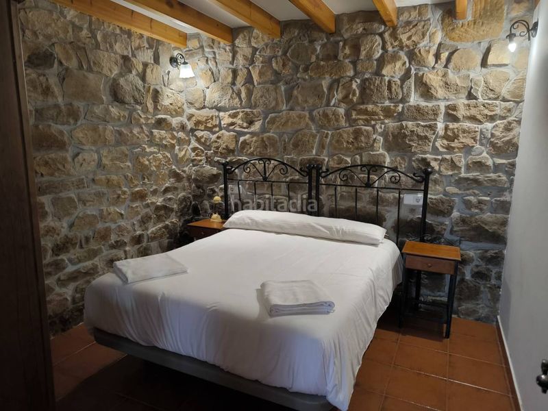 Foto f7292f52-8142-413f-bad6-25c039c77591. Casa amb calefacció a Villacarriedo