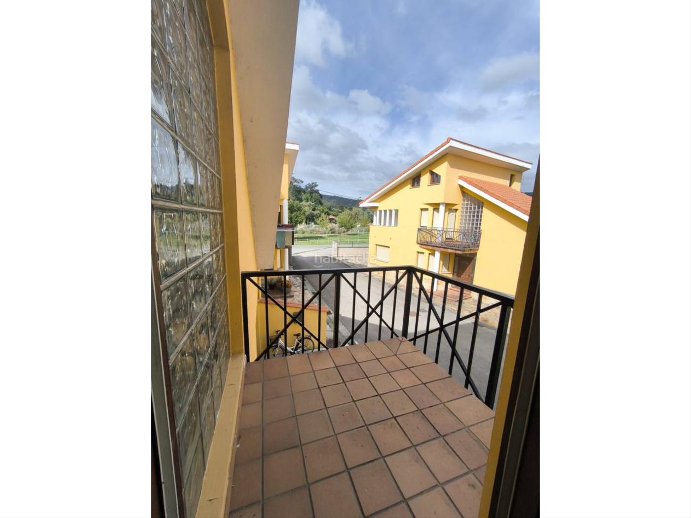 Venta de casa pareada Castaeda