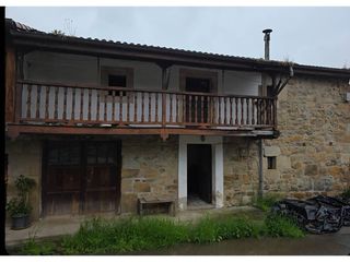Casa  Calle bustillo. Venta de casa pareada