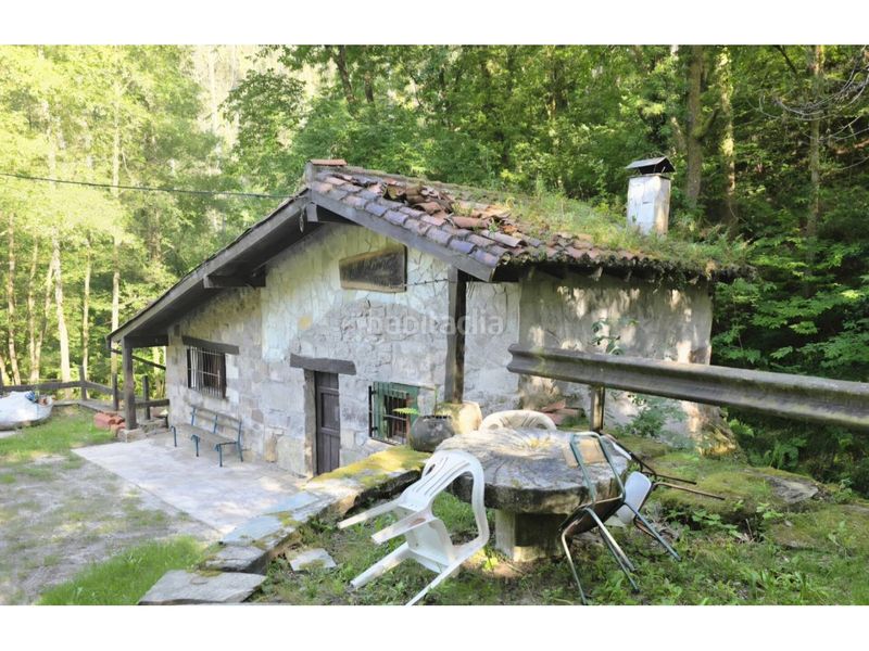 Foto c8c615b0-f9d8-49cf-ab2e-c2272358dd97. Casa a Santa María de Cayón