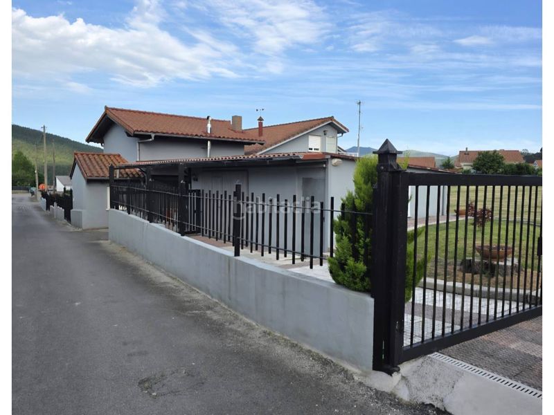 Foto 5b58817f-afbd-4e5f-9cda-3e976abe53cb. Casa amb aparcament a Puente Viesgo