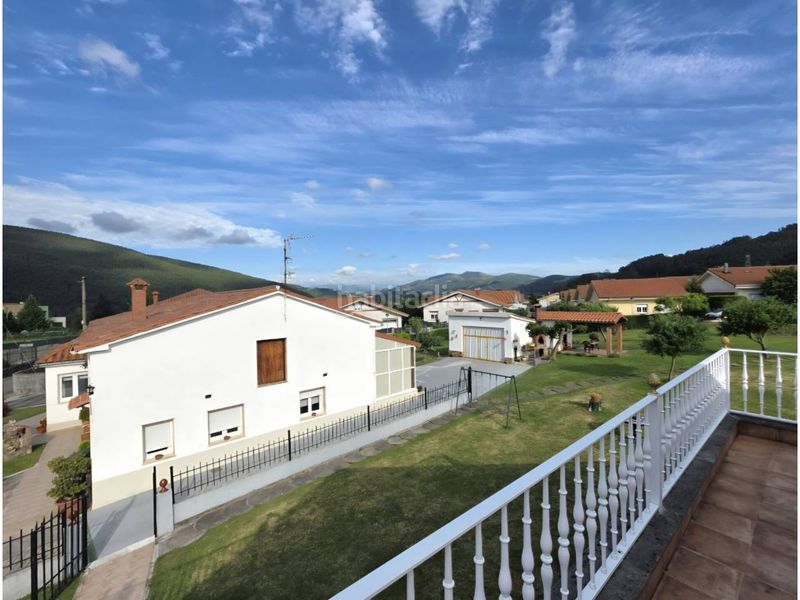 Foto c5037f7a-4fb4-43d5-b390-294b29c1a3d9. Casa amb aparcament a Puente Viesgo