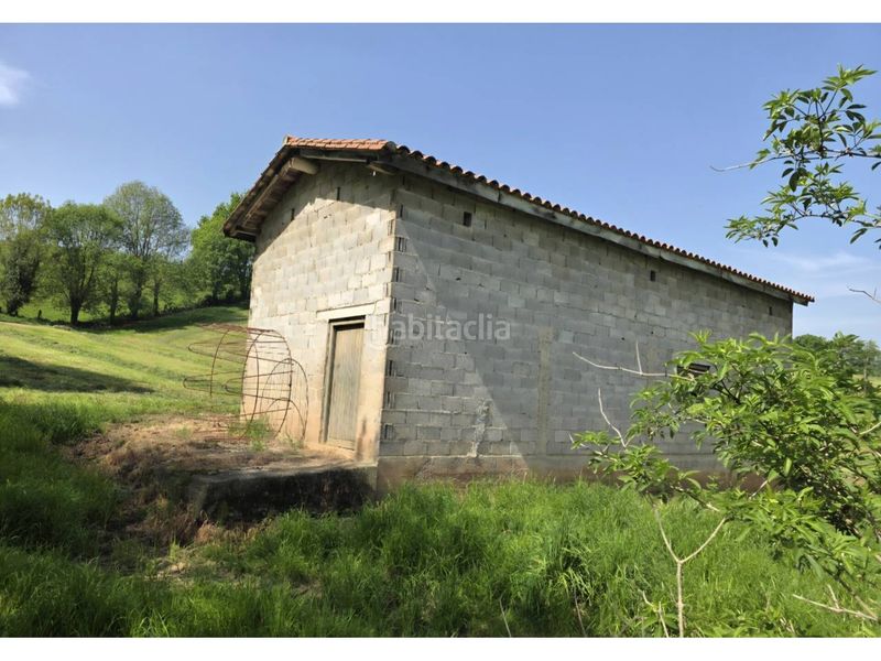 Foto dbff018a-76ad-41c0-8ac0-f22f39572f19. Finca rústica a Villafufre
