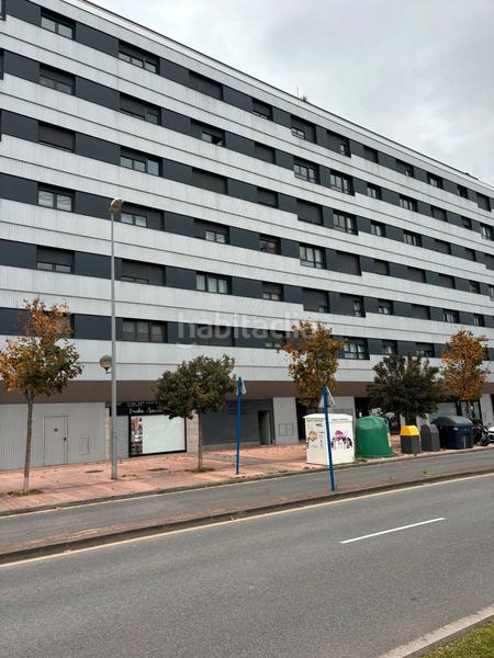 Foto 150a5957-8e83-48fd-8968-842b01d43915. Locale commerciale in altos hornos de vizcaya hiribidea 5b in Barakaldo