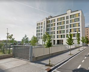 Aparcament cotxe a Viena kalea 12. Promoción con distintas parcelas de garaje a la venta.