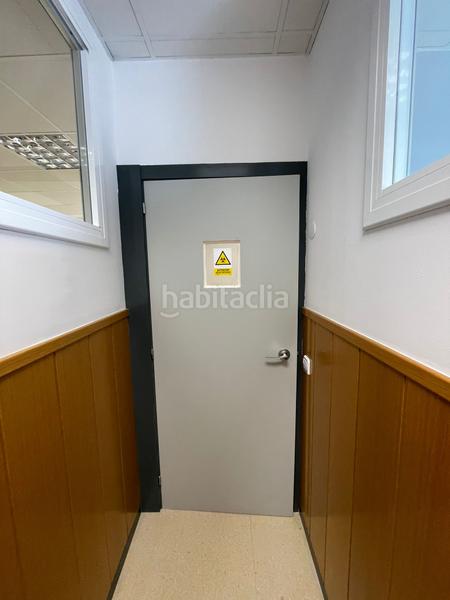 Foto ab51b70d-6fdd-46db-a81a-456ebee8bb37. Lloguer local comercial amb calefacció a San Pere Terrassa