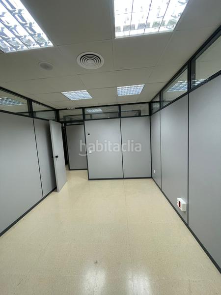 Foto d73c9128-b3dd-4008-b2fa-13c366dbbc70. Rent business premise with heating in San Pere Terrassa