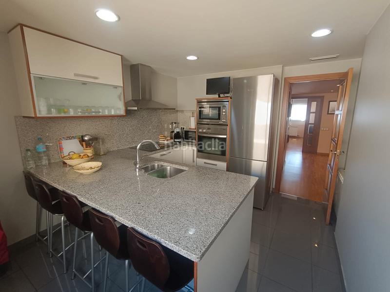 Foto 25a64ad4-ab4e-4ccb-8e46-452675db2f7f. Dúplex muy luminoso, 3 habitaciones, terraza, parking y trastero en Terrassa