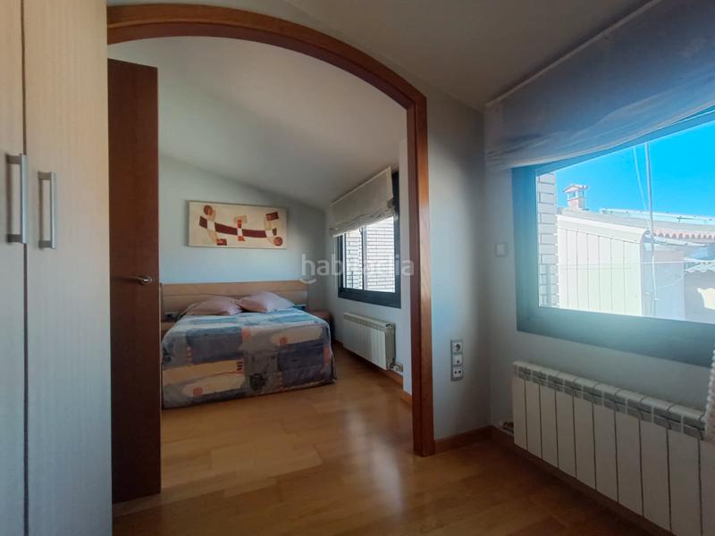 Foto 5022f542-662e-4688-b7dd-01d833945932. Dúplex muy luminoso, 3 habitaciones, terraza, parking y trastero en Terrassa