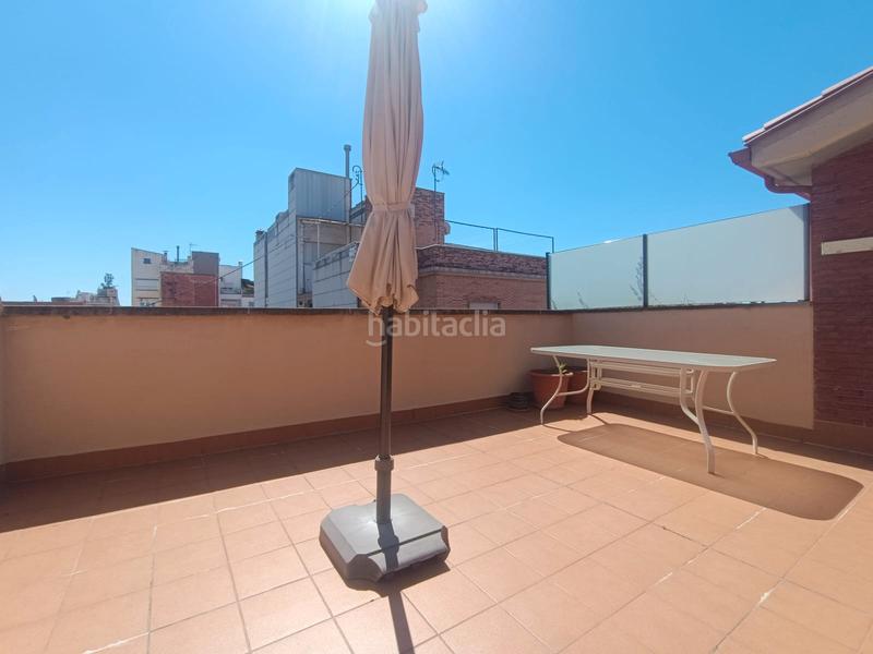 Foto bbf4e4a0-0c3f-4deb-baad-bdff9d4c1947. Dúplex muy luminoso, 3 habitaciones, terraza, parking y trastero en Terrassa