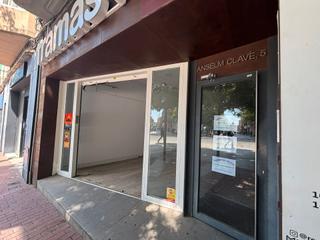 Lloguer Local Comercial  Plaça de clavé. Local comercial en alquiler, pleno centro de terrassa