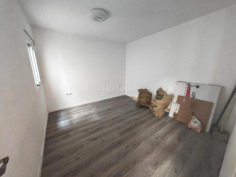 Foto 7eb9738f-4798-4497-b0e3-8435ad7c3426. Piso  con altillo con 3 habitaciones en el centro en Terrassa