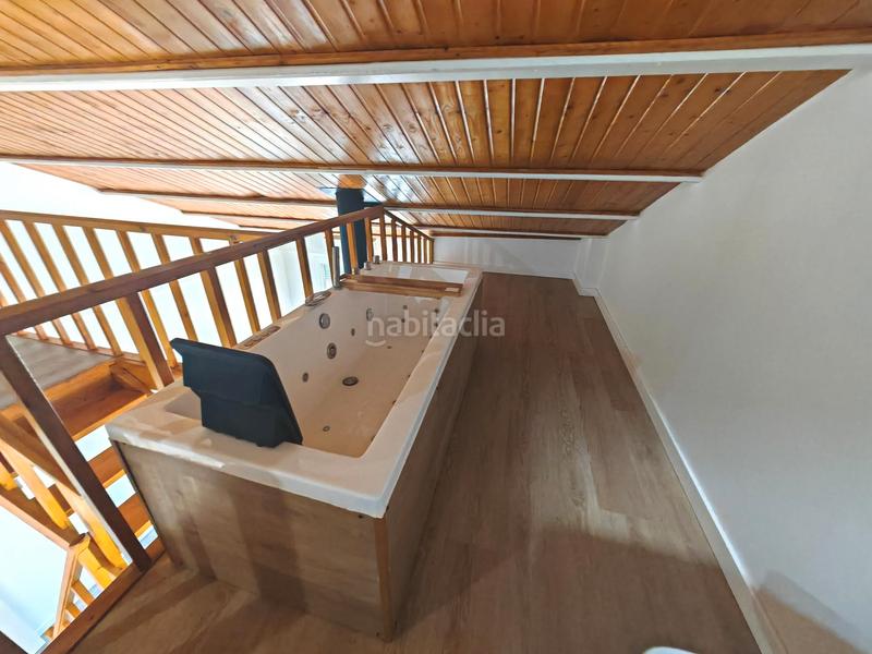 Foto b05a04a2-8eea-447e-bb65-6148c7afb629. Piso  con altillo con 3 habitaciones en el centro en Terrassa