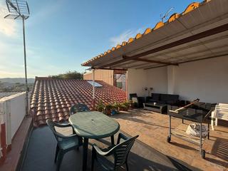 Casa adossada  Carrer de la manxa. Unifamiliar adosada, 4 habitaciones, gran garaje y terraza